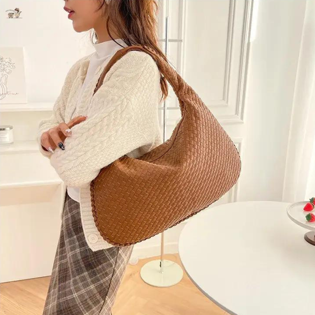 Large Shoulder Bag - Beloria Larissa